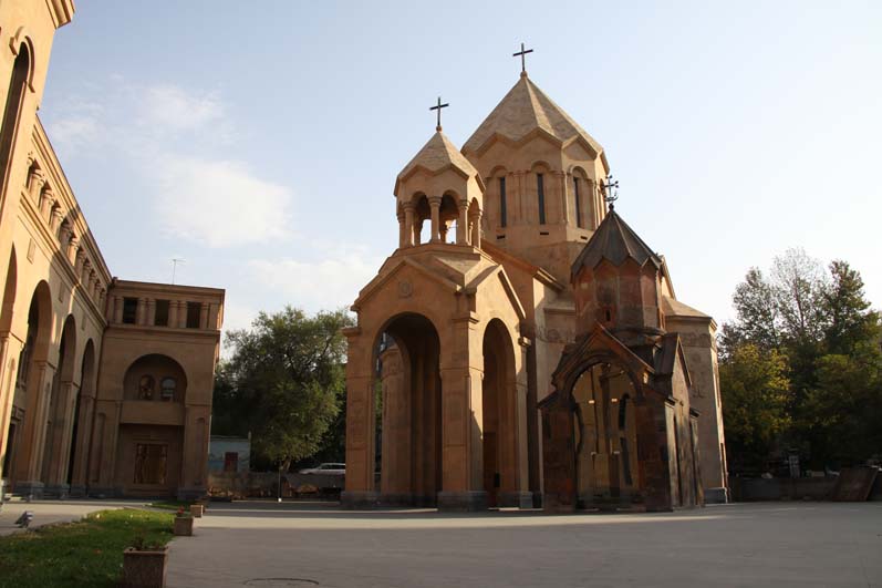 Zoravor Surp Astvatsatsin Church (1)